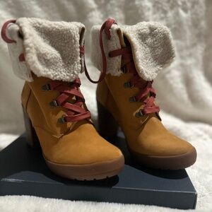 NEW: Timberland Women’s Camdale Fold-down Boot in Wheat Nubuck